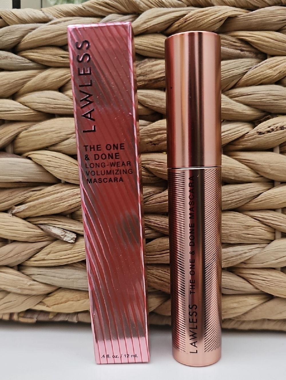 LAWLESS Volumizing Mascara